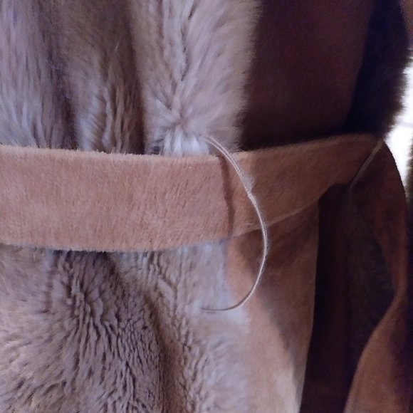 Vintage 60s Lilli Ann Suede/Faux Fur Belted Coat - Picture 12 of 16